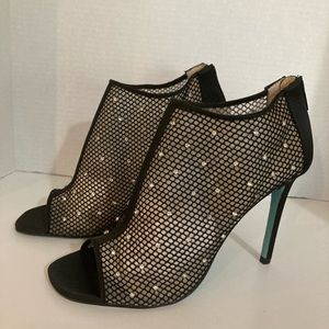 Betsey Johnson SB-Luna 8 Medium Fish Net and Rhinestone Stiletto shoes Aqua Sole